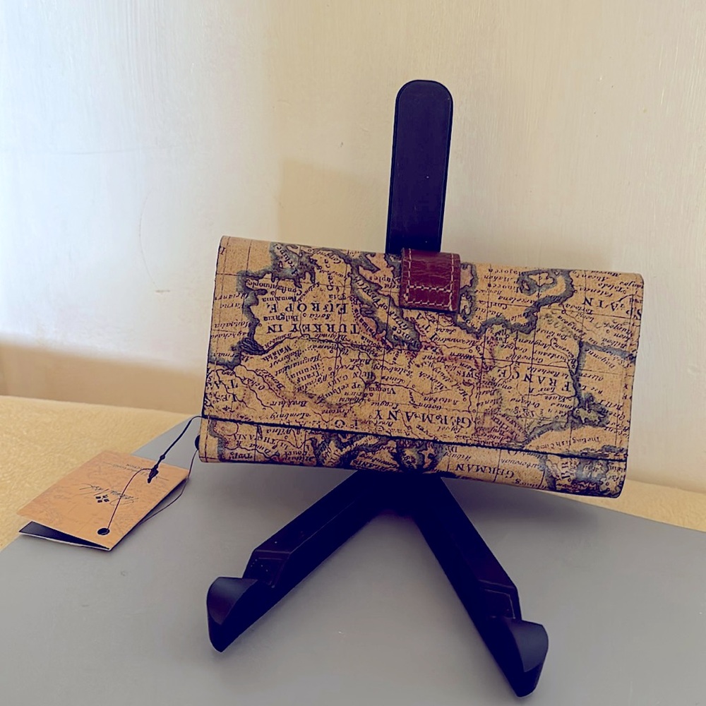 Wallet - Picture 2 of 7
